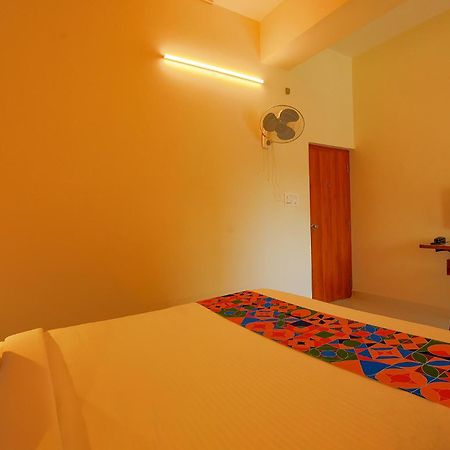 Fabhotel Gr Lake View - Btm Layout Bangalore Exteriör bild