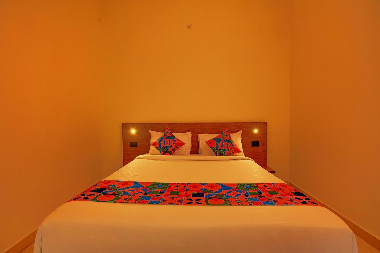 Fabhotel Gr Lake View - Btm Layout Bangalore Exteriör bild