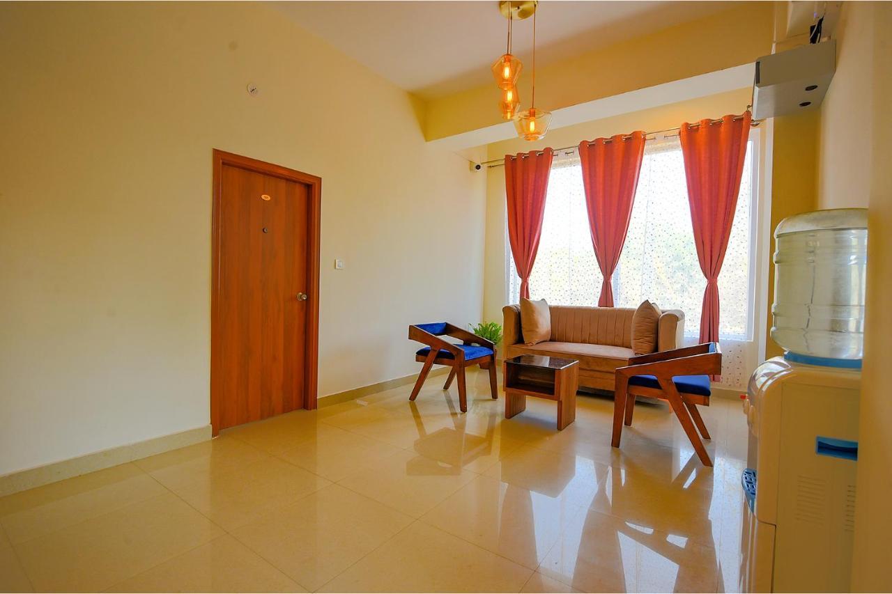 Fabhotel Gr Lake View - Btm Layout Bangalore Exteriör bild
